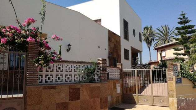 Foto 2 de Casa en venda a Cártama de 4 habitacions amb terrassa i jardí