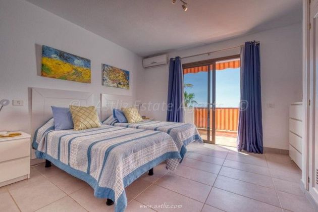 Foto 2 de Piso en venta en Puerto de Santiago de 1 habitación con terraza y piscina