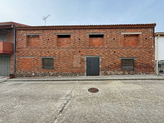 Foto 1 de Casa adossada en venda a Blascosancho de 6 habitacions i 476 m²