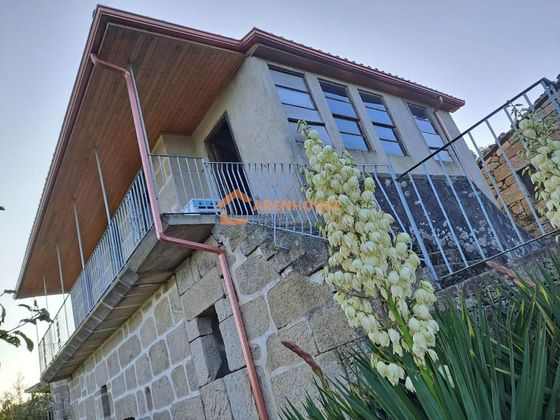 Foto 2 de Xalet en venda a Amoeiro de 3 habitacions amb garatge i jardí
