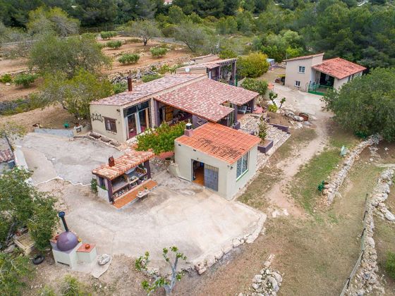 Foto 1 de Casa rural en venda a Urbanitzacions de Llevant de 3 habitacions amb terrassa i piscina