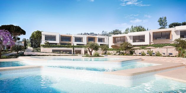Foto 1 de Chalet en venta en La Cala Mijas de 2 habitaciones con terraza y piscina