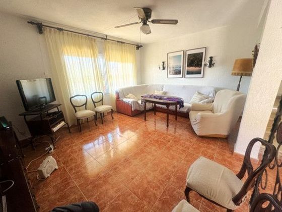 Foto 1 de Casa adossada en venda a Punta Umbría de 5 habitacions amb terrassa i garatge