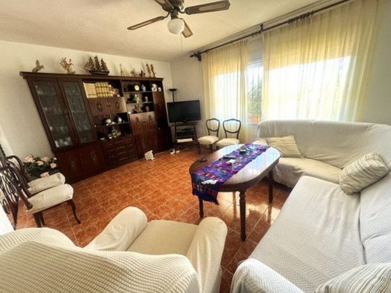 Foto 2 de Casa adossada en venda a Punta Umbría de 5 habitacions amb terrassa i garatge