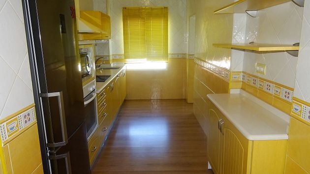 Foto 2 de Pis en venda a avenida Del Principe Felipe de 3 habitacions amb aire acondicionat i calefacció