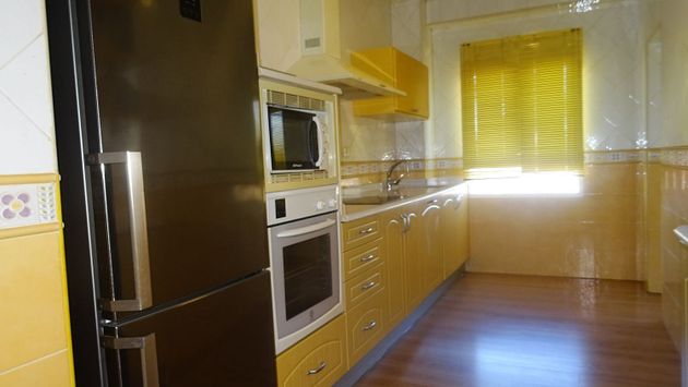 Foto 1 de Piso en venta en avenida Del Principe Felipe de 3 habitaciones con aire acondicionado y calefacción