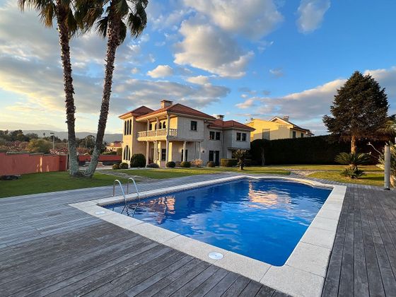 Foto 2 de Chalet en venta en Zona Fernández Ladreda de 4 habitaciones con terraza y piscina