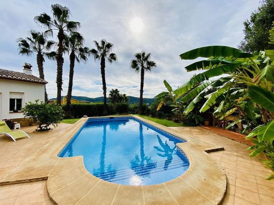 Foto 1 de Casa en venda a Villalonga de 5 habitacions amb terrassa i piscina