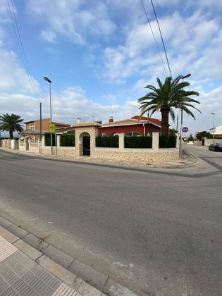 Foto 1 de Xalet en venda a calle De la Font de Canyes de 5 habitacions amb terrassa i piscina
