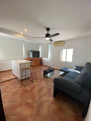 Foto 2 de Pis en lloguer a calle Mallorca de 2 habitacions amb mobles i aire acondicionat