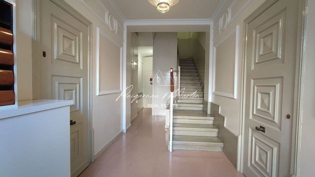 Foto 2 de Piso en venta en Centre - Passeig i Rodalies de 8 habitaciones con ascensor