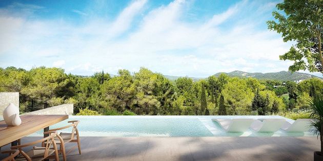 Foto 1 de Xalet en venda a calle Madrid de 5 habitacions amb piscina i jardí