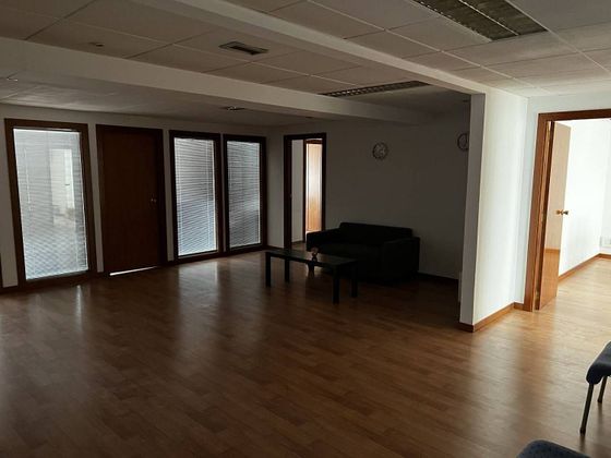 Foto 2 de Venta de oficina en calle Poeta Verdaguer de 224 m²