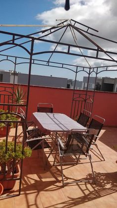 Foto 2 de Àtic en venda a calle Venezuela de 2 habitacions amb terrassa i garatge