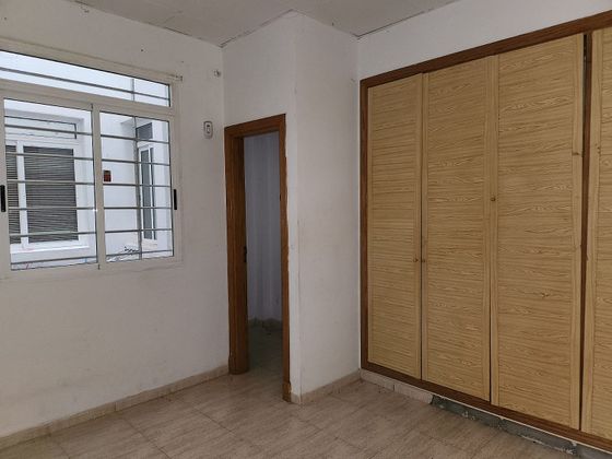 Foto 1 de Pis en venda a calle Punta Caballo de 1 habitació i 50 m²