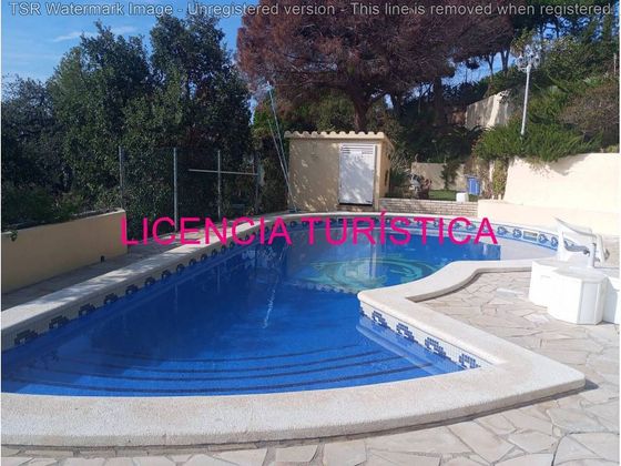 Foto 1 de Casa en venta en Roca Grossa - Serra Brava de 4 habitaciones con terraza y piscina