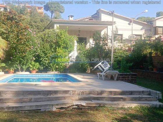 Foto 2 de Casa en venta en Urbanitzacions de 6 habitaciones con terraza y piscina