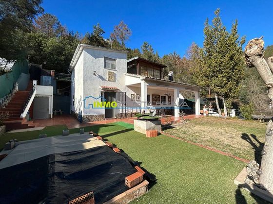 Foto 1 de Casa en venda a Massanes de 6 habitacions amb terrassa i piscina