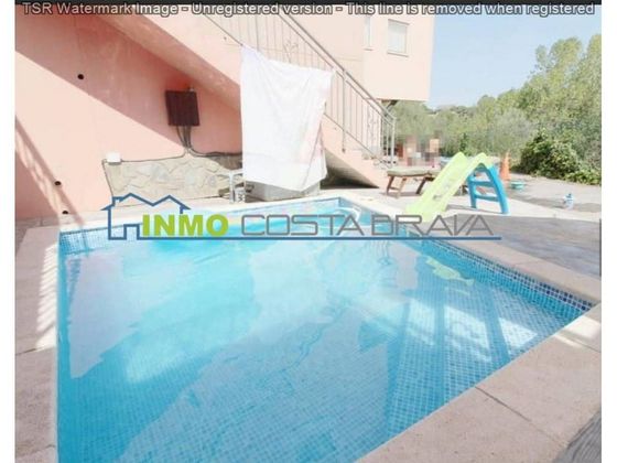 Foto 1 de Casa en venta en Urbanitzacions de 3 habitaciones con piscina y garaje