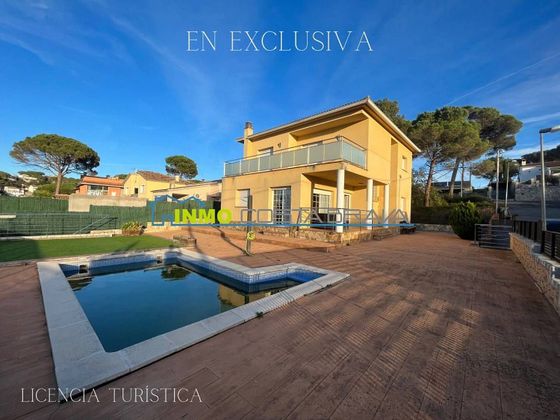 Foto 1 de Casa en venda a Vidreres de 5 habitacions amb terrassa i piscina