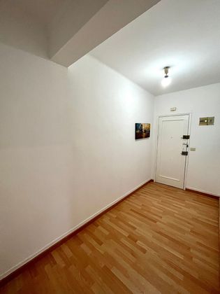 Foto 1 de Venta de piso en Teis de 2 habitaciones con calefacción y ascensor