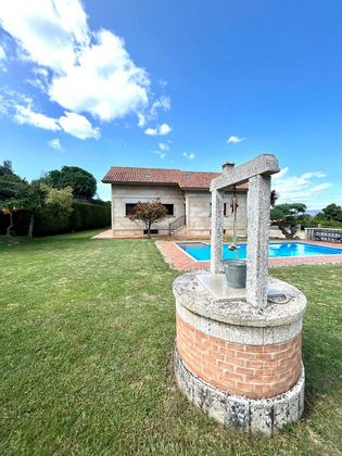 Foto 1 de Chalet en venta en Baiona de 5 habitaciones con terraza y piscina