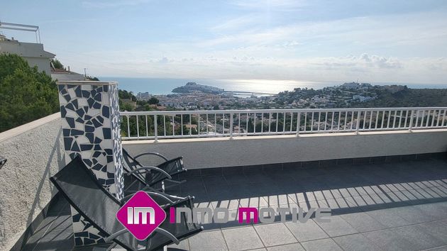 Foto 1 de Pis en venda a calle Grecia de 4 habitacions amb terrassa i garatge