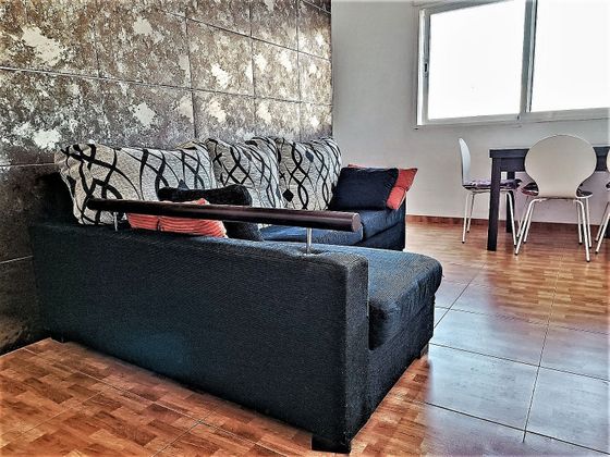 Foto 1 de Pis en venda a Casco Urbano de 2 habitacions amb aire acondicionat i calefacció