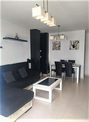 Foto 2 de Piso en venta en Casco Urbano de 3 habitaciones con terraza y garaje