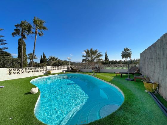 Foto 1 de Chalet en venta en Casco Antiguo de 3 habitaciones con terraza y piscina