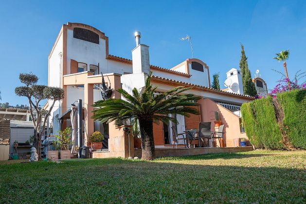 Foto 1 de Casa adossada en venda a Pedreguer de 2 habitacions amb terrassa i piscina