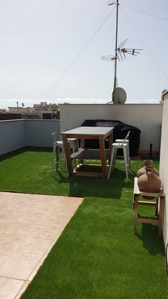 Foto 2 de Àtic en venda a calle Santa Teresa de 3 habitacions amb terrassa i piscina