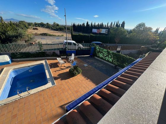 Foto 2 de Venta de chalet en carretera Estacion de 3 habitaciones con terraza y piscina
