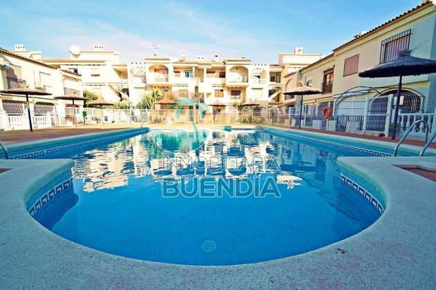 Foto 1 de Dúplex en venta en Puerto de Mazarrón de 3 habitaciones con terraza y piscina