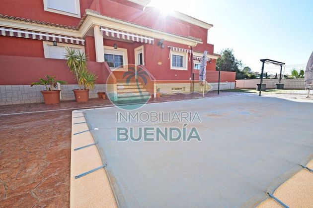 Foto 2 de Dúplex en venta en Los Puertos de 4 habitaciones con terraza y piscina