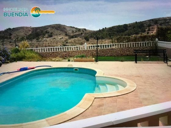 Foto 1 de Casa rural en venta en Perín de 2 habitaciones con terraza y piscina
