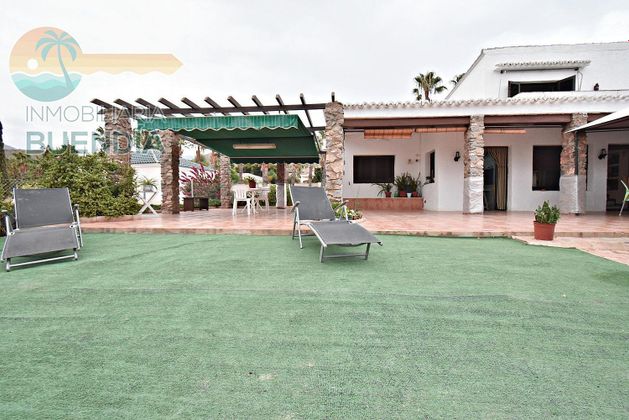 Foto 2 de Chalet en venta en Perín de 6 habitaciones con terraza y jardín