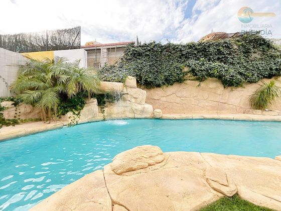 Foto 1 de Xalet en venda a Mazarrón ciudad de 2 habitacions amb piscina i jardí
