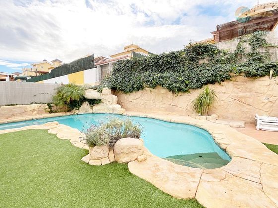 Foto 2 de Xalet en venda a Mazarrón ciudad de 2 habitacions amb piscina i jardí