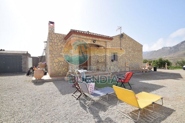Foto 1 de Casa rural en venta en Mazarrón ciudad de 4 habitaciones con terraza y garaje