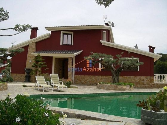 Foto 1 de Chalet en venta en Oeste de 3 habitaciones con terraza y piscina