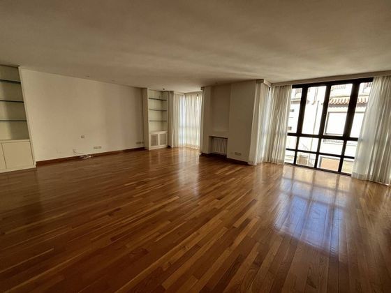 Foto 2 de Alquiler de piso en Centro - Castellón de la Plana de 4 habitaciones con garaje y aire acondicionado
