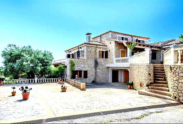 Foto 1 de Casa rural en venda a Mancor de la Vall de 8 habitacions amb terrassa i piscina