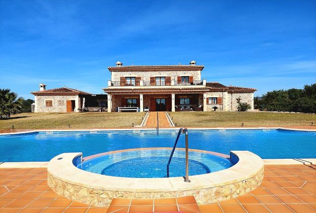 Foto 2 de Casa rural en venda a Llucmajor Interior de 4 habitacions amb terrassa i piscina