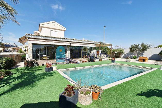 Foto 1 de Xalet en venda a Mazarrón ciudad de 4 habitacions amb terrassa i piscina