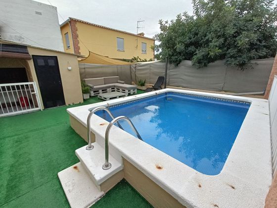 Foto 1 de Venta de chalet en Zona Playa de 3 habitaciones con terraza y piscina
