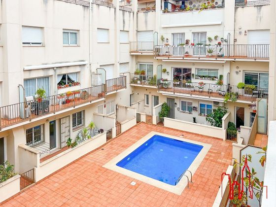 Foto 1 de Casa en venda a calle De Pròsper de Bofarull de 4 habitacions amb terrassa i piscina