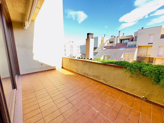 Foto 2 de Venta de dúplex en avenida Dels Arenals de Mar de 2 habitaciones con terraza y piscina