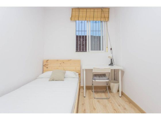 Foto 2 de Pis en lloguer a Casco Histórico de 4 habitacions amb aire acondicionat i calefacció