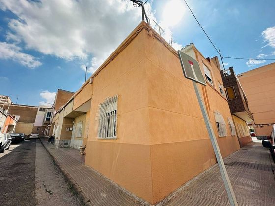 Foto 2 de Casa en venta en Barrio de Peral de 5 habitaciones con terraza y aire acondicionado